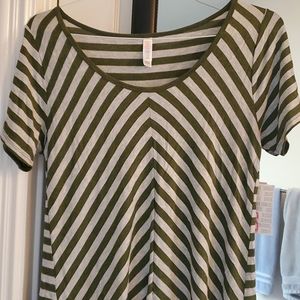 Lularoe Classic Tee